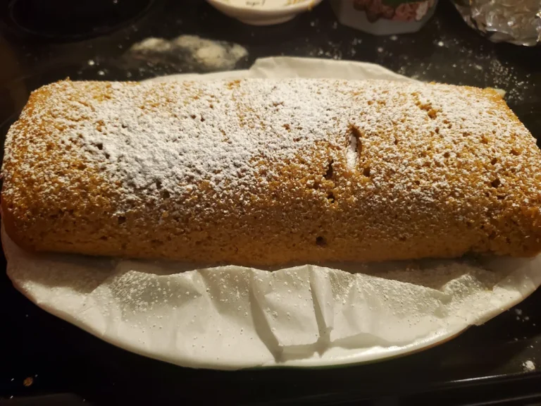 Gluten-Free Pumpkin Roll with Pumpkin Cream Cheese