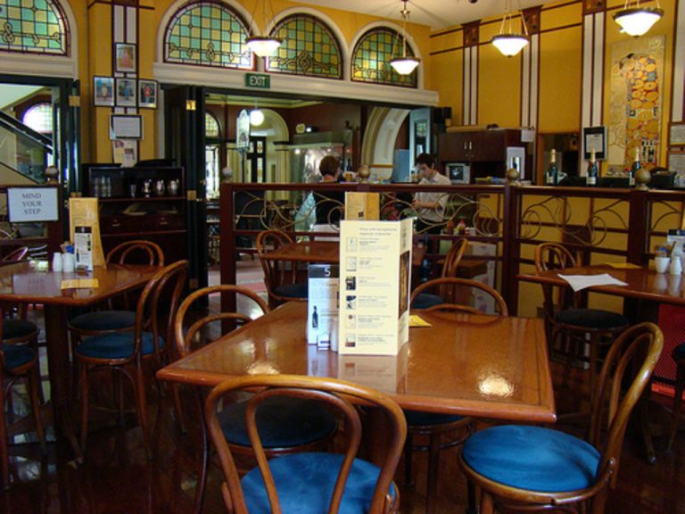 Old Vienna Coffee House, QVB